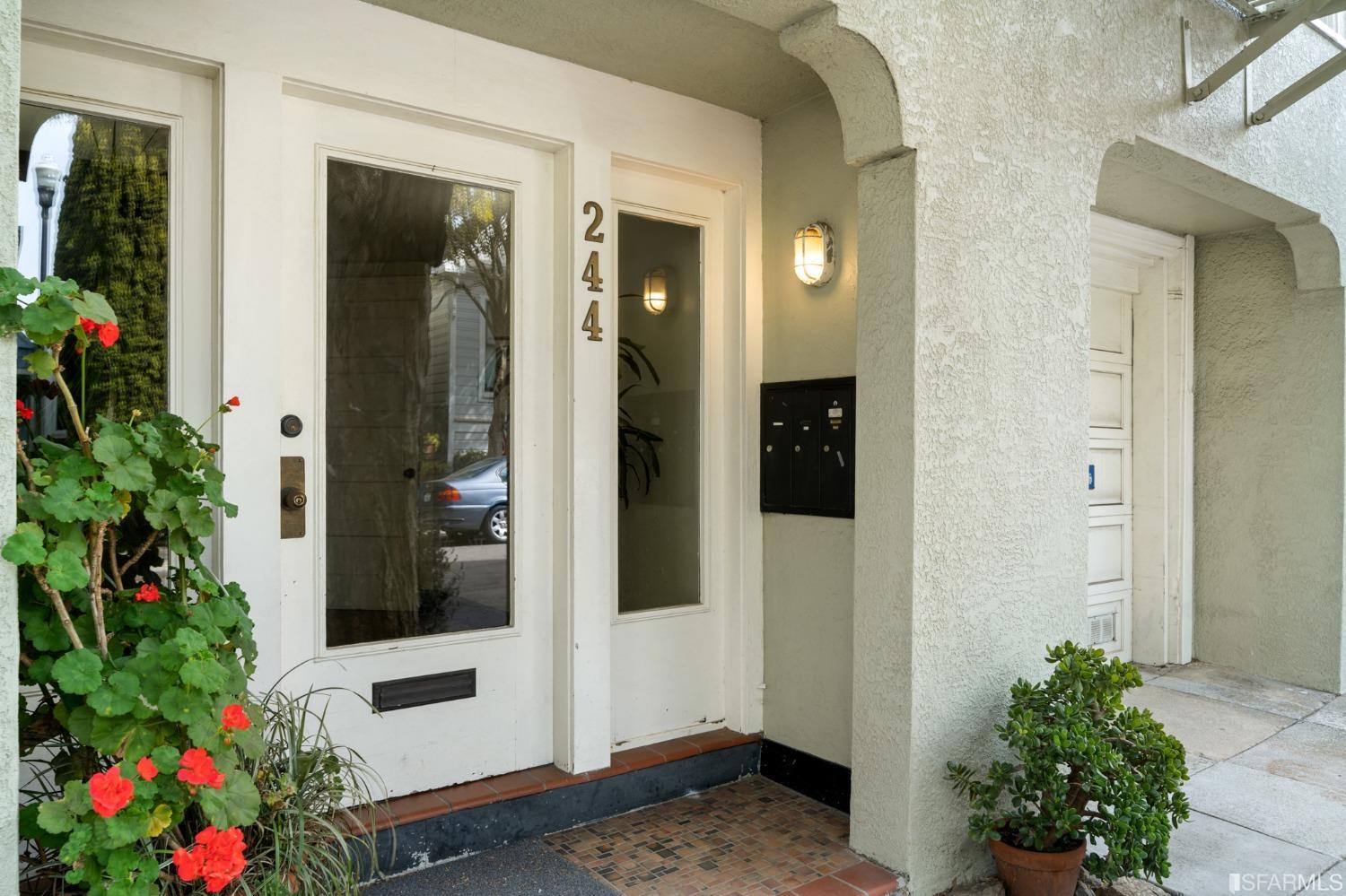 244 Downey Street Unit: 3