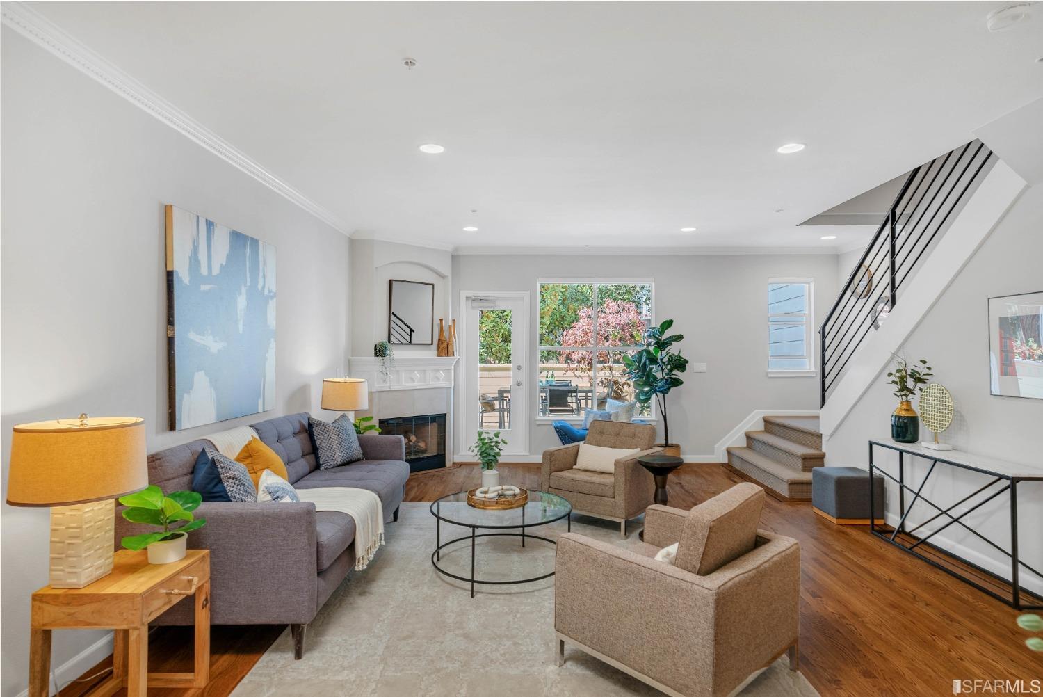 570 Page Street Unit: 7