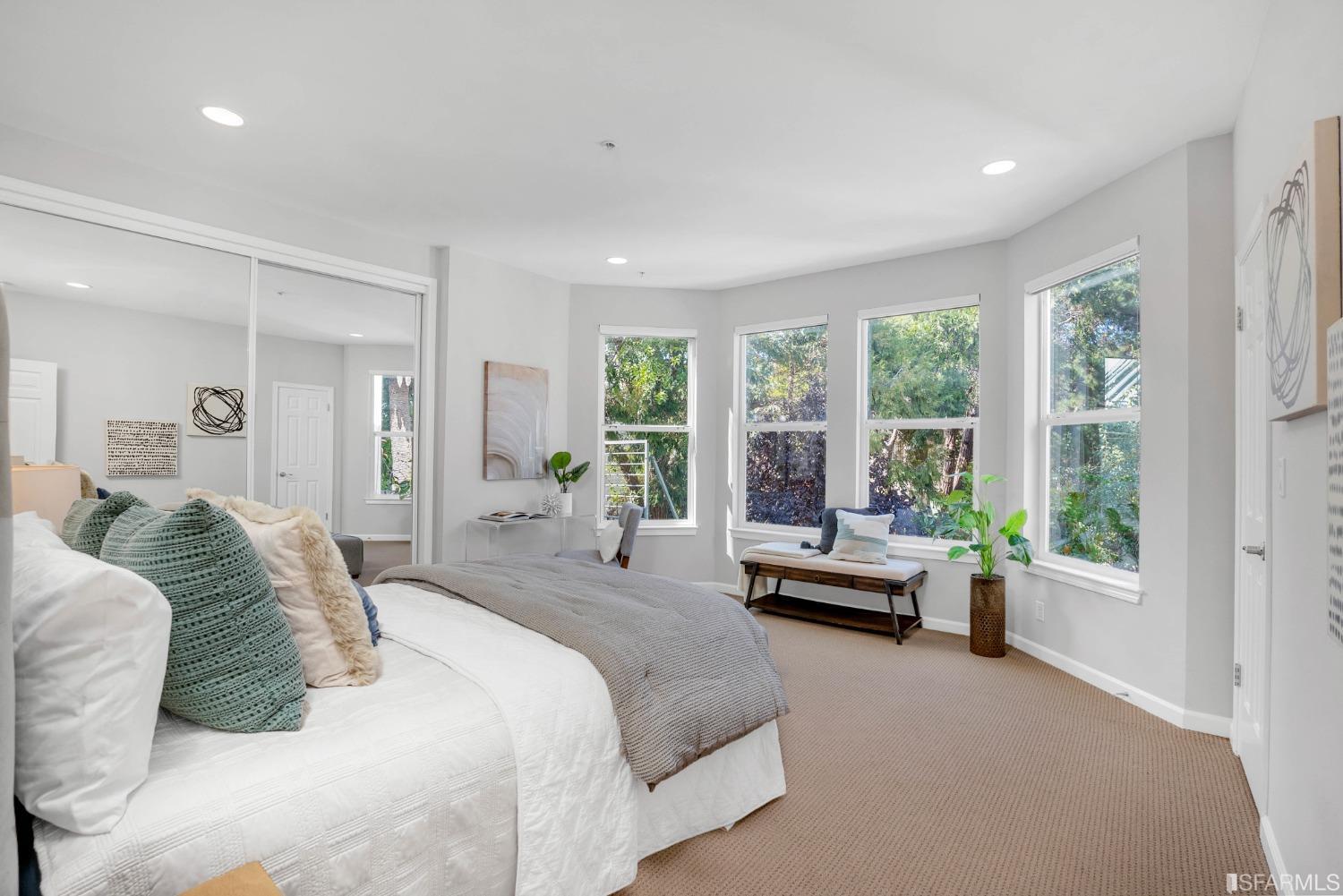 570 Page Street Unit: 7