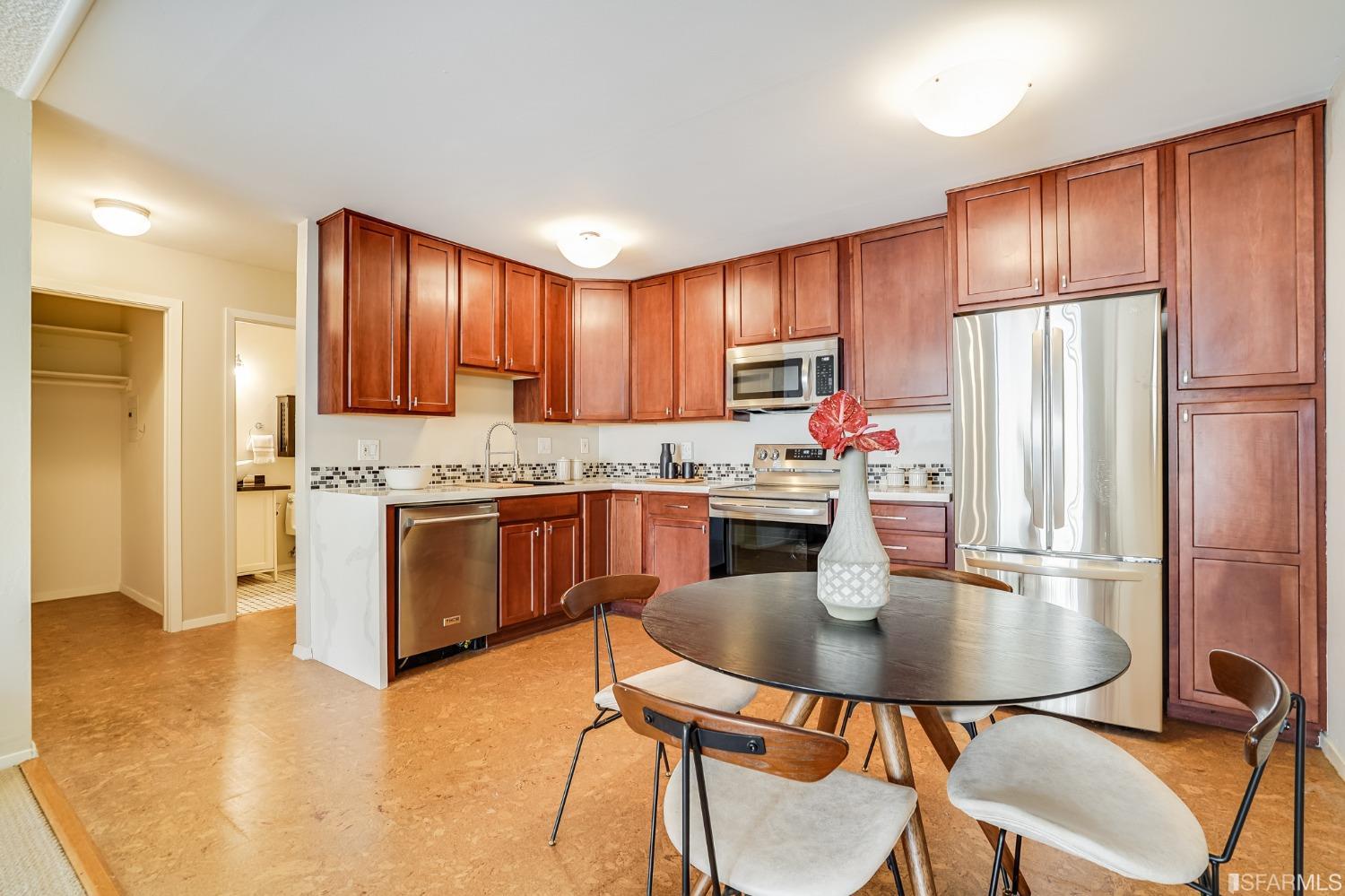 199 Montecito Avenue Unit: 206