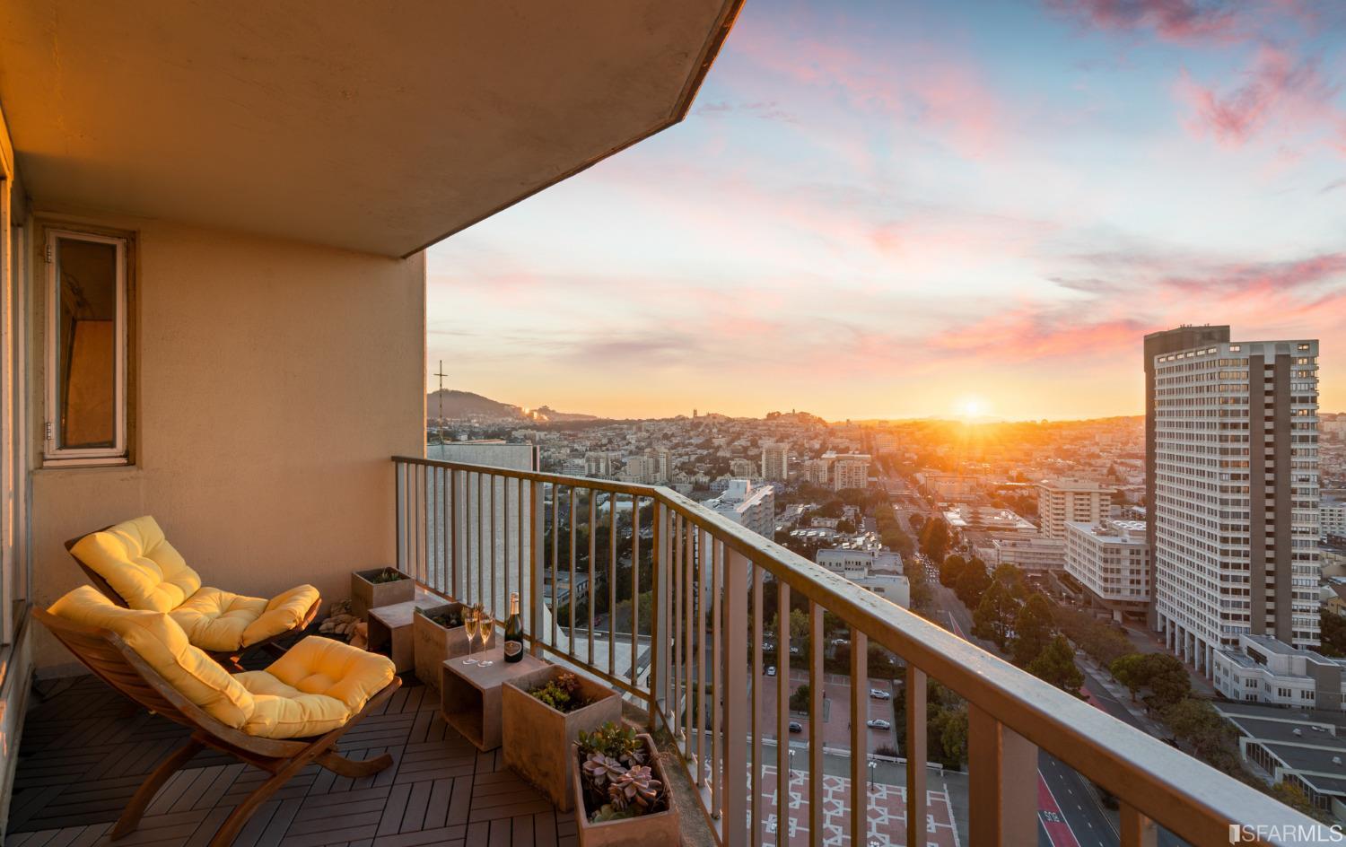 1200 Gough Street Unit: 23A