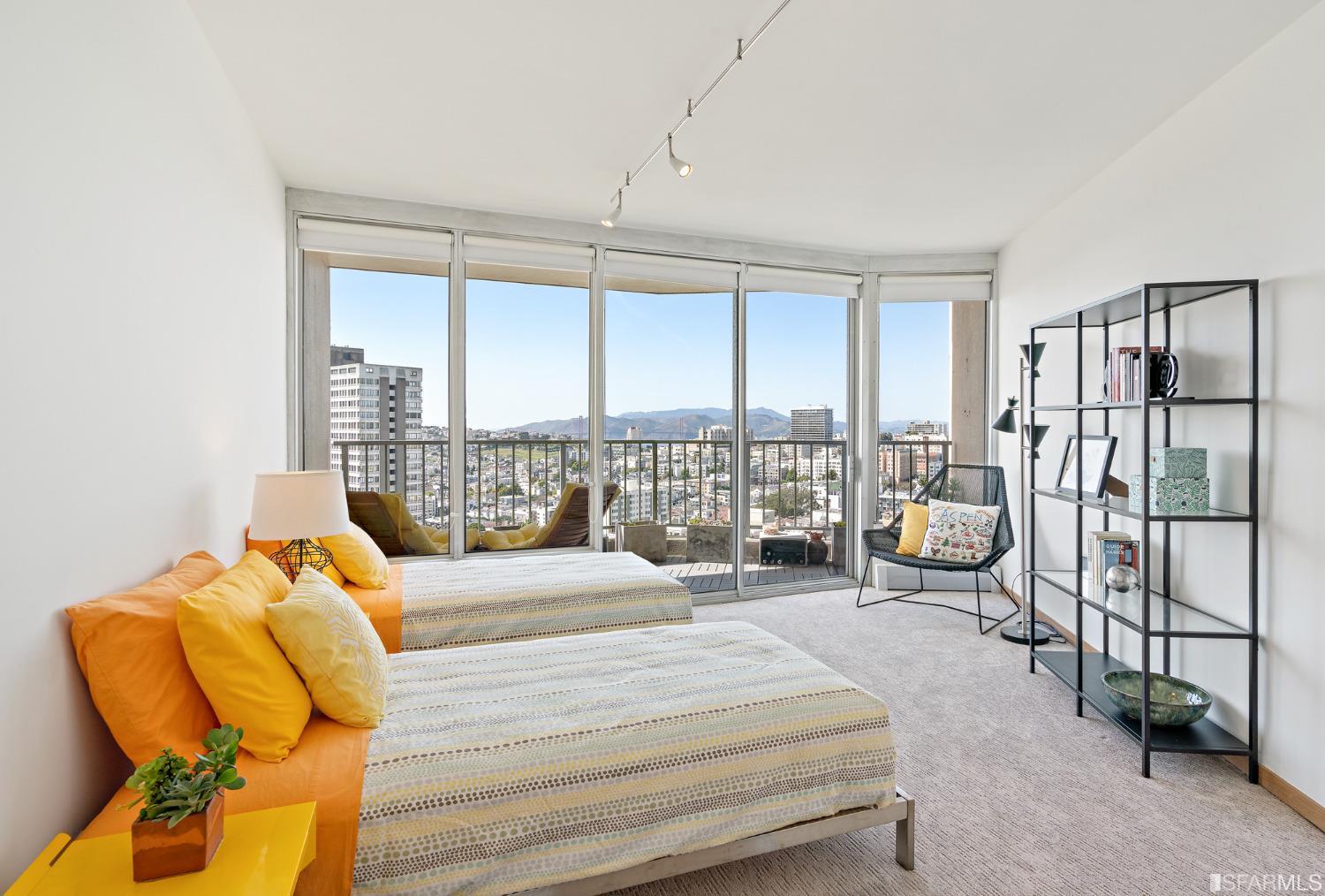 1200 Gough Street Unit: 23A