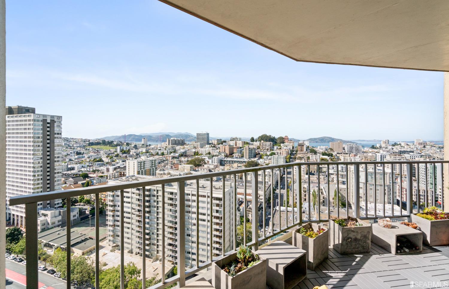 1200 Gough Street Unit: 23A