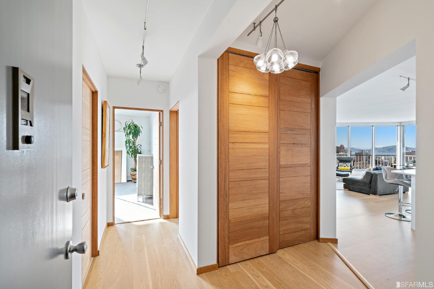 1200 Gough Street Unit: 23A