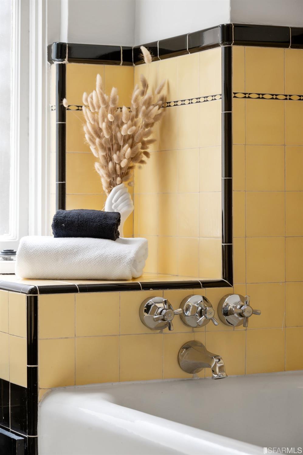 850 Powell Street Unit: 501