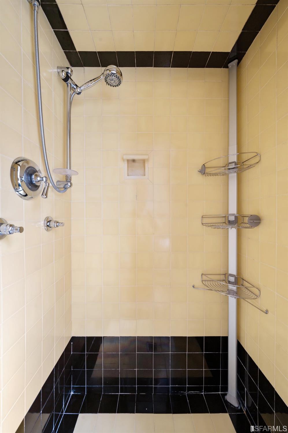 850 Powell Street Unit: 501