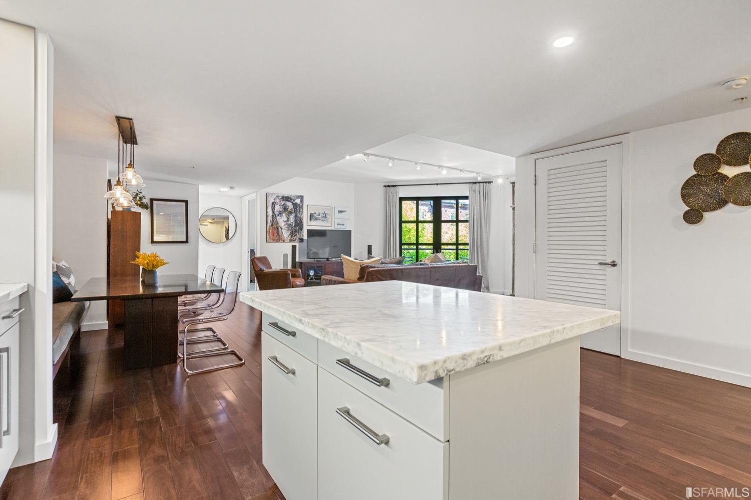 2125 Bryant Street Unit: 204