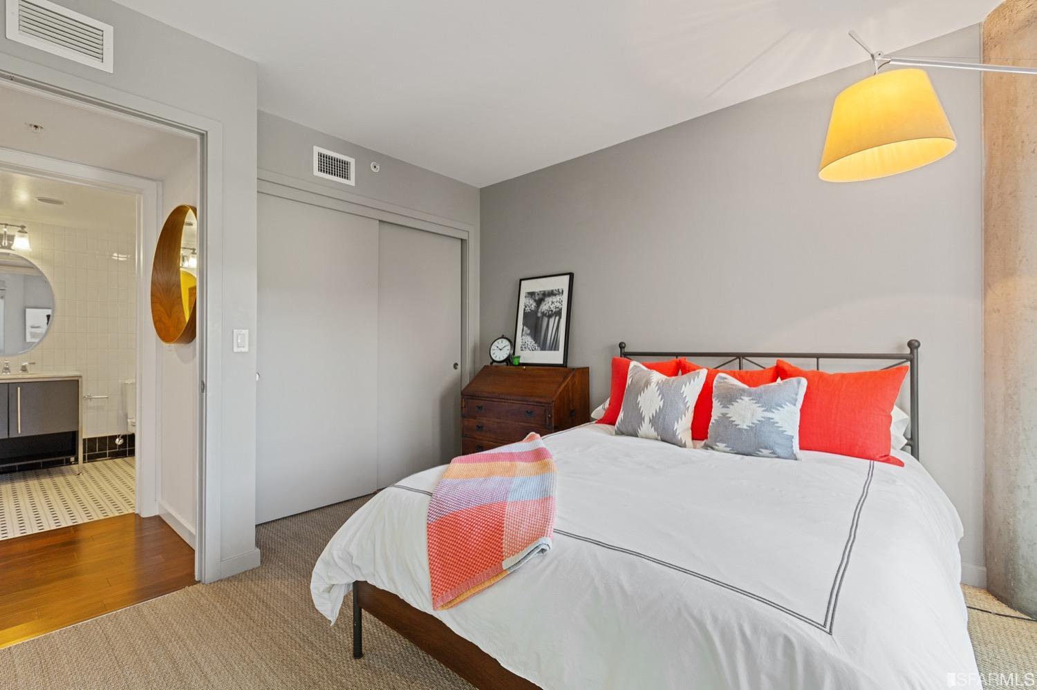 2125 Bryant Street Unit: 204