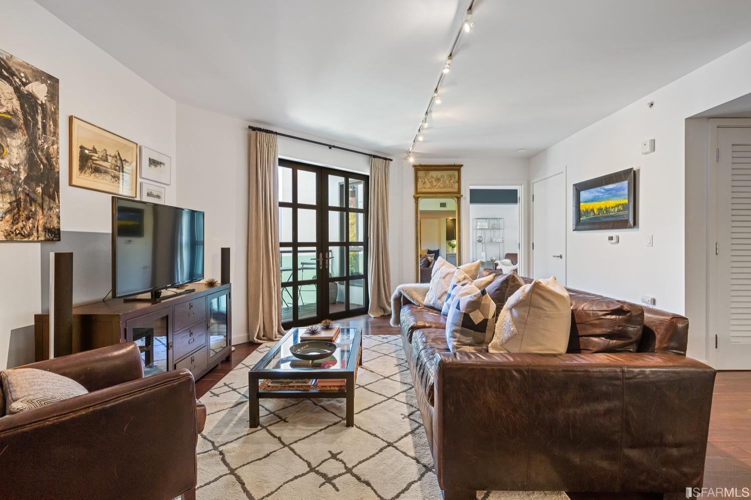 2125 Bryant Street Unit: 204