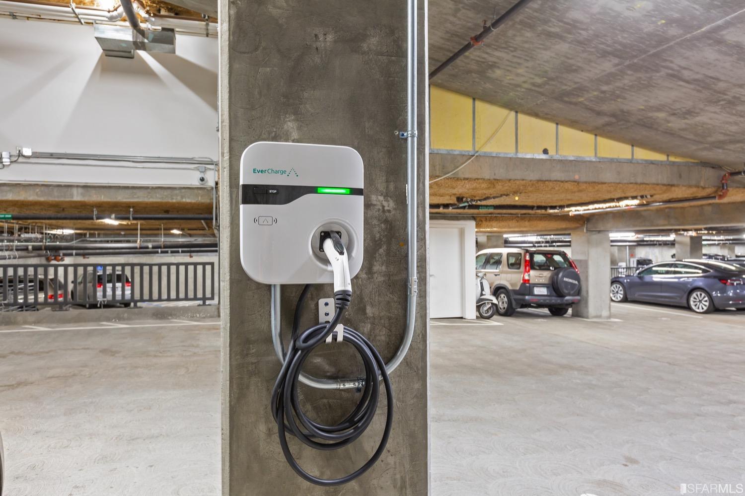 2125 Bryant Street Unit: 204