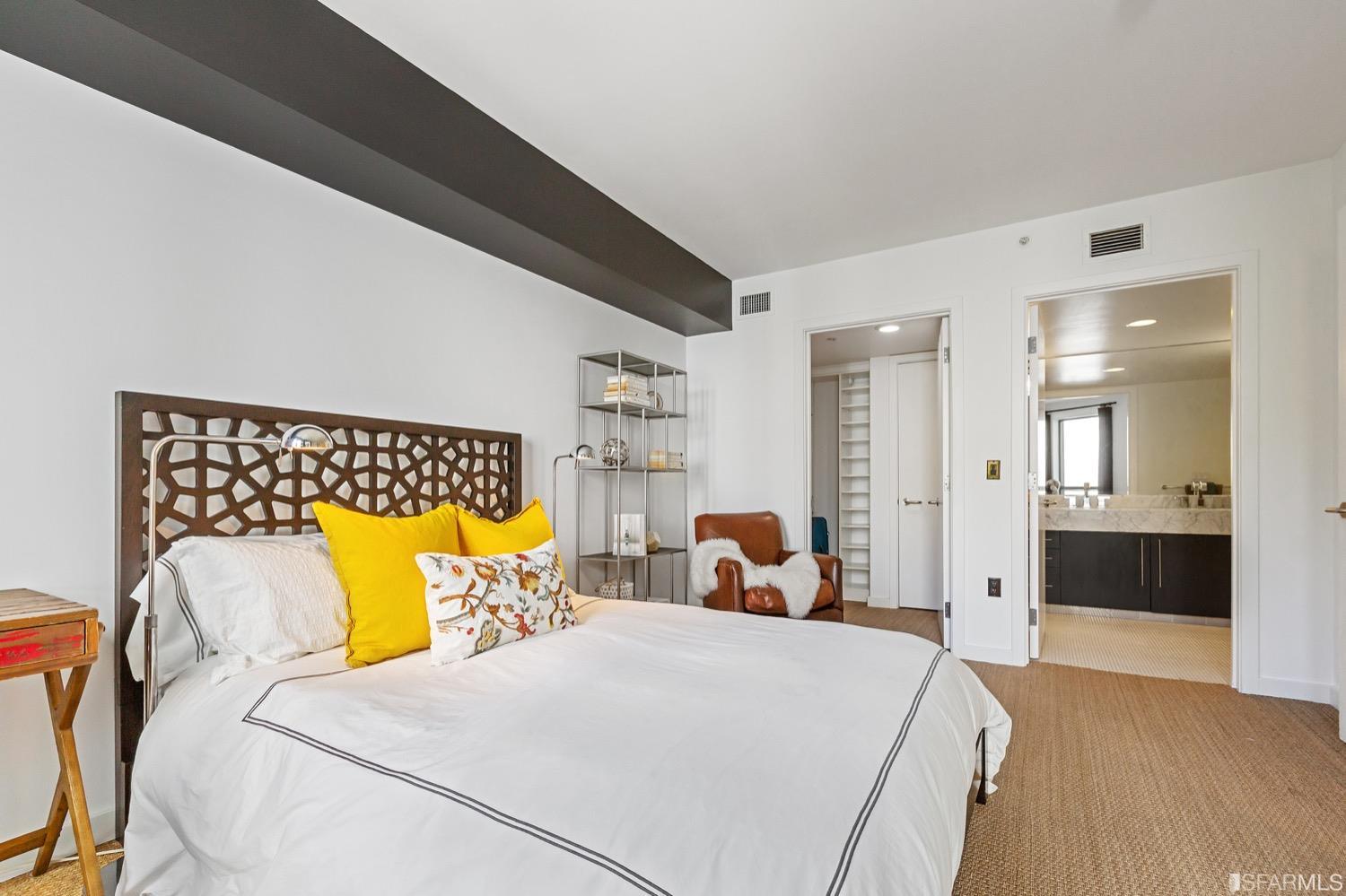 2125 Bryant Street Unit: 204