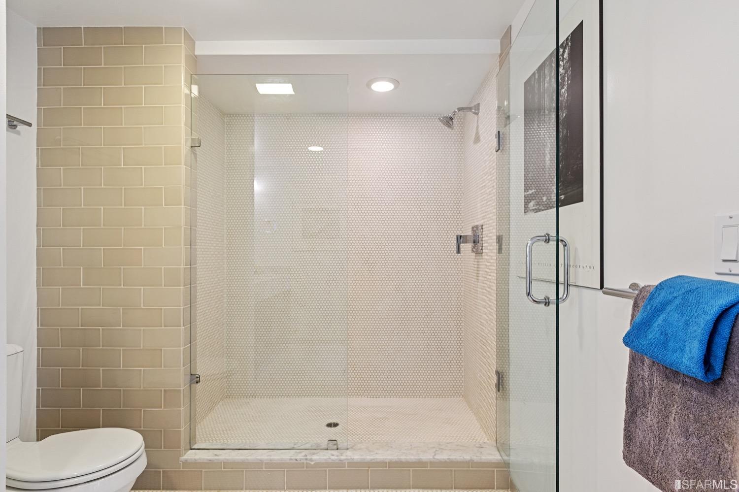 2125 Bryant Street Unit: 204