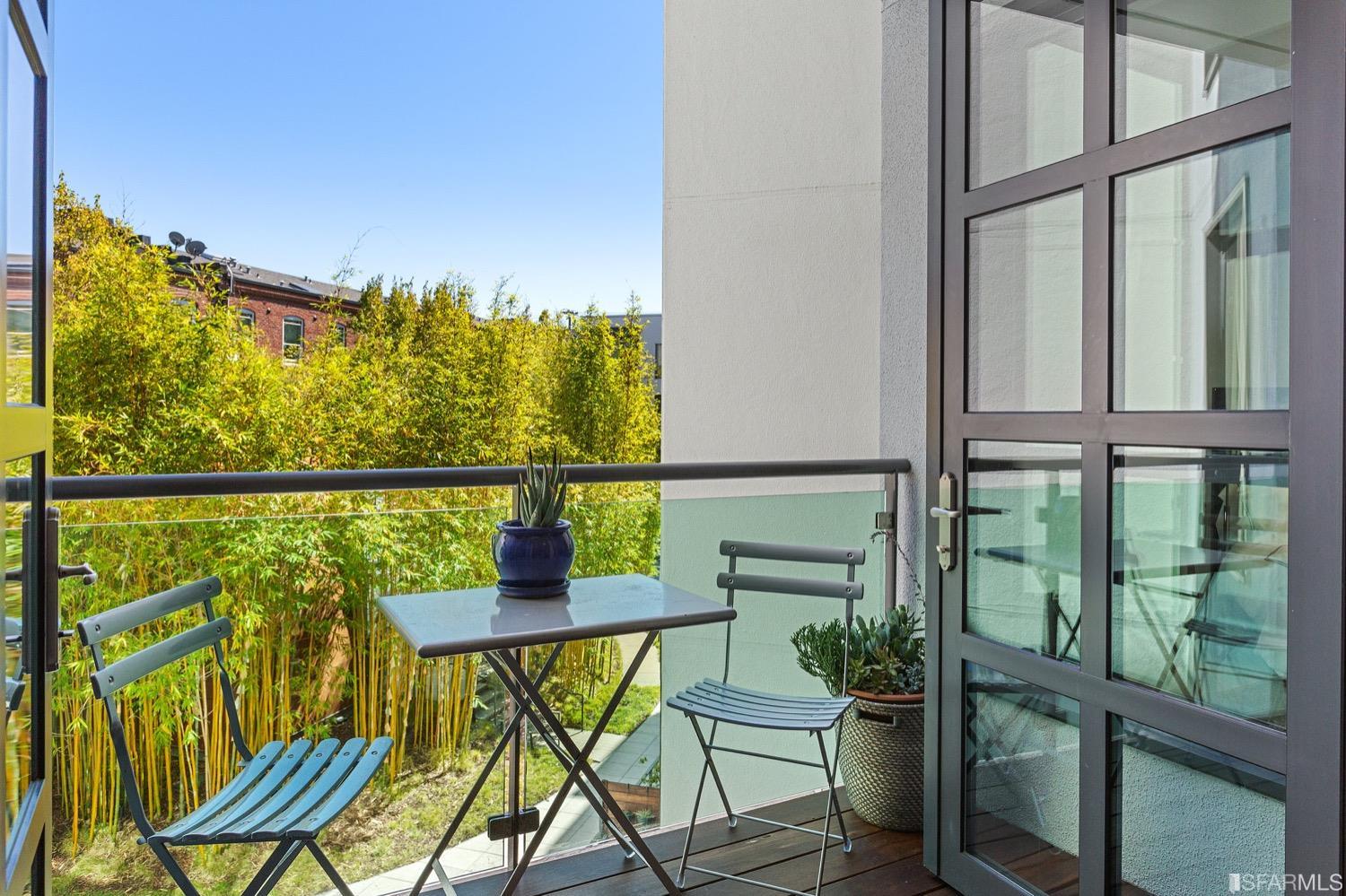 2125 Bryant Street Unit: 204