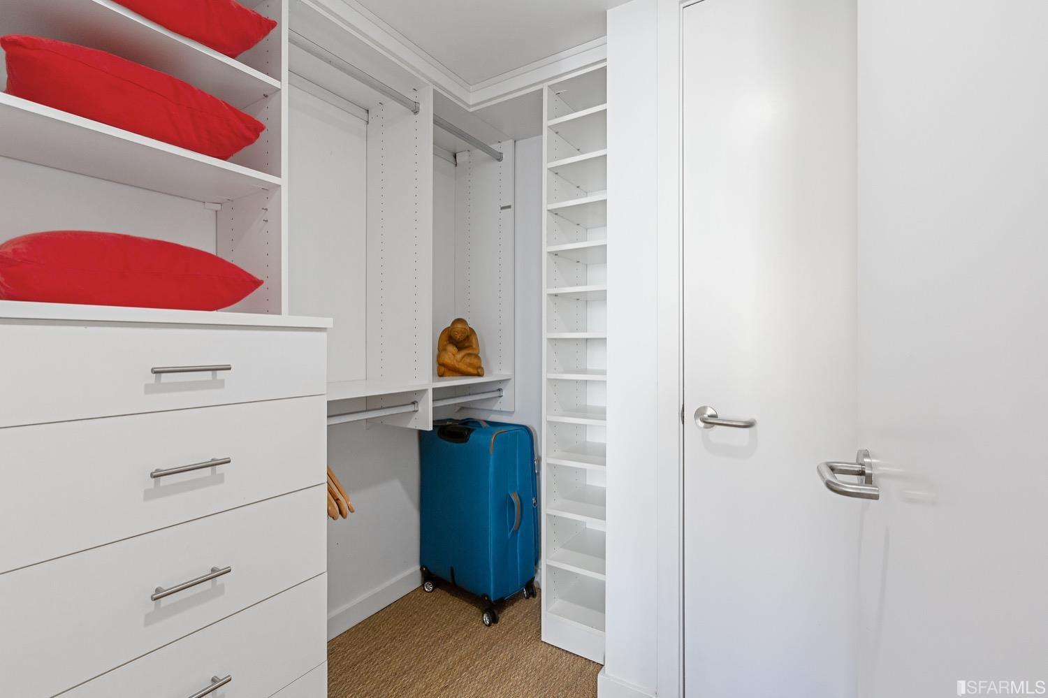 2125 Bryant Street Unit: 204