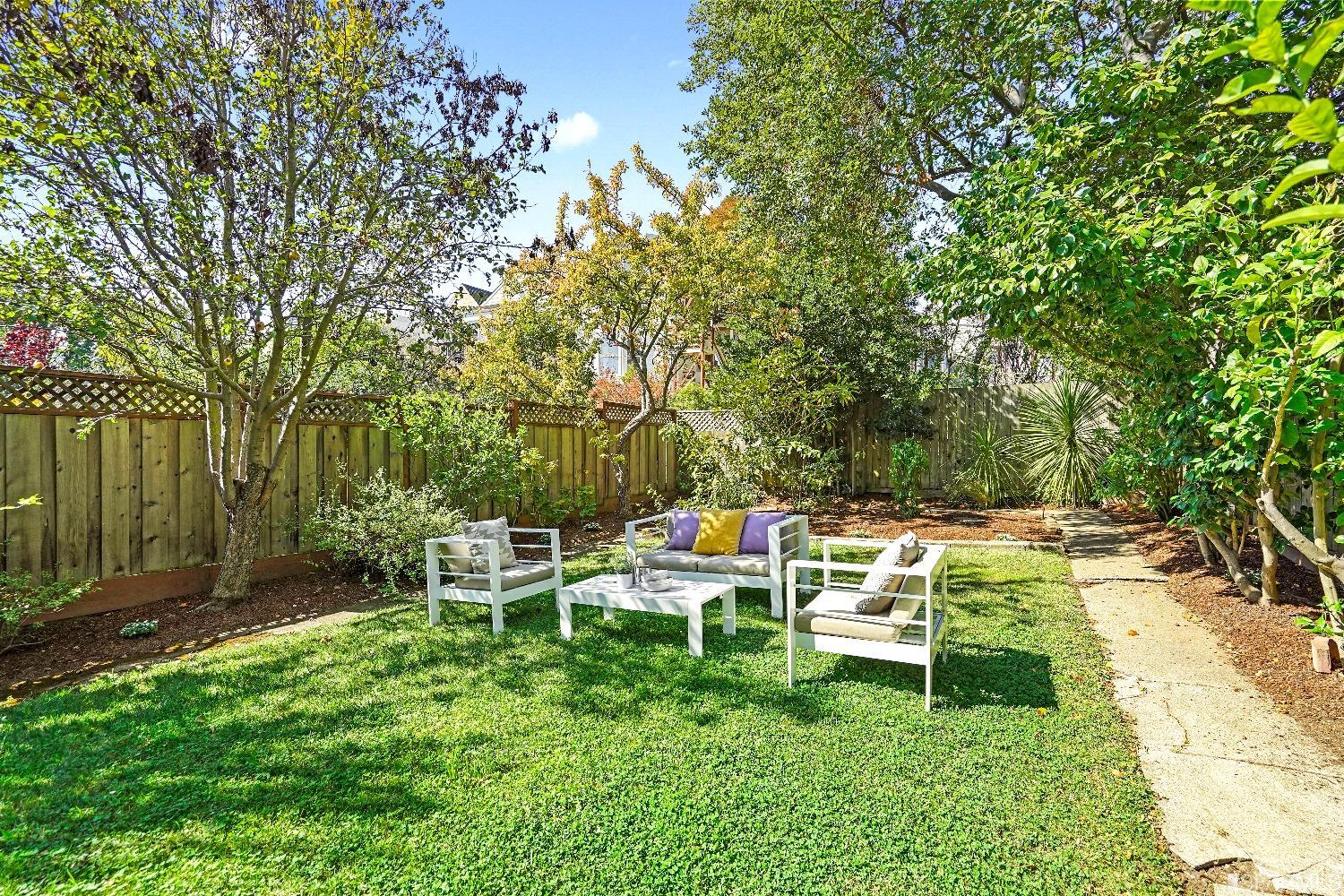 420 Noe Street Unit: 2B