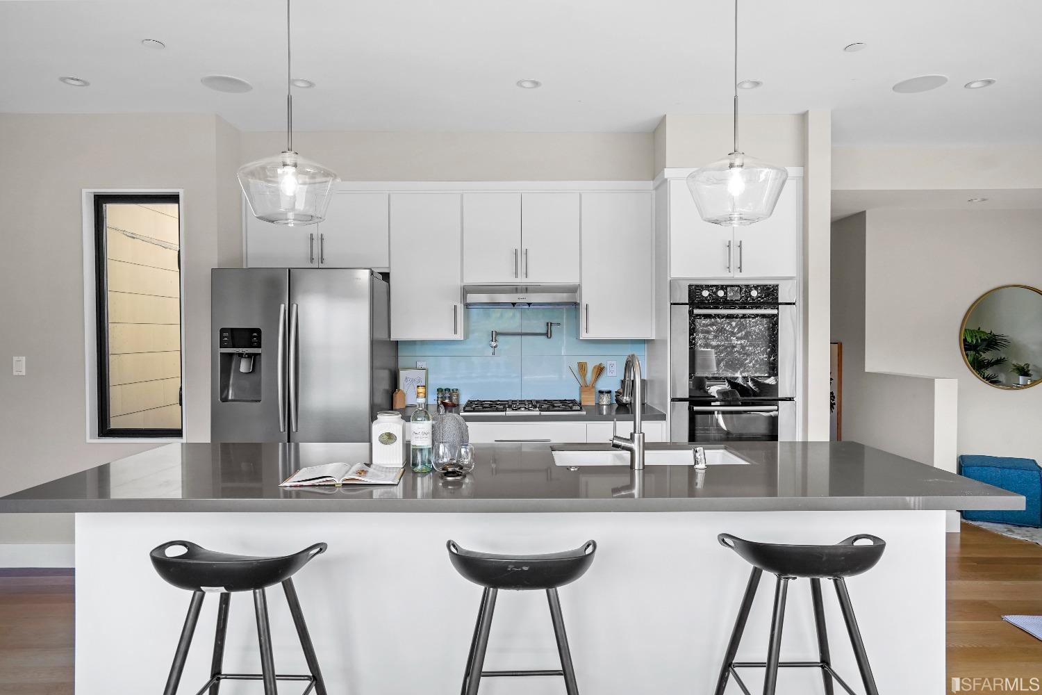 420 Noe Street Unit: 2B