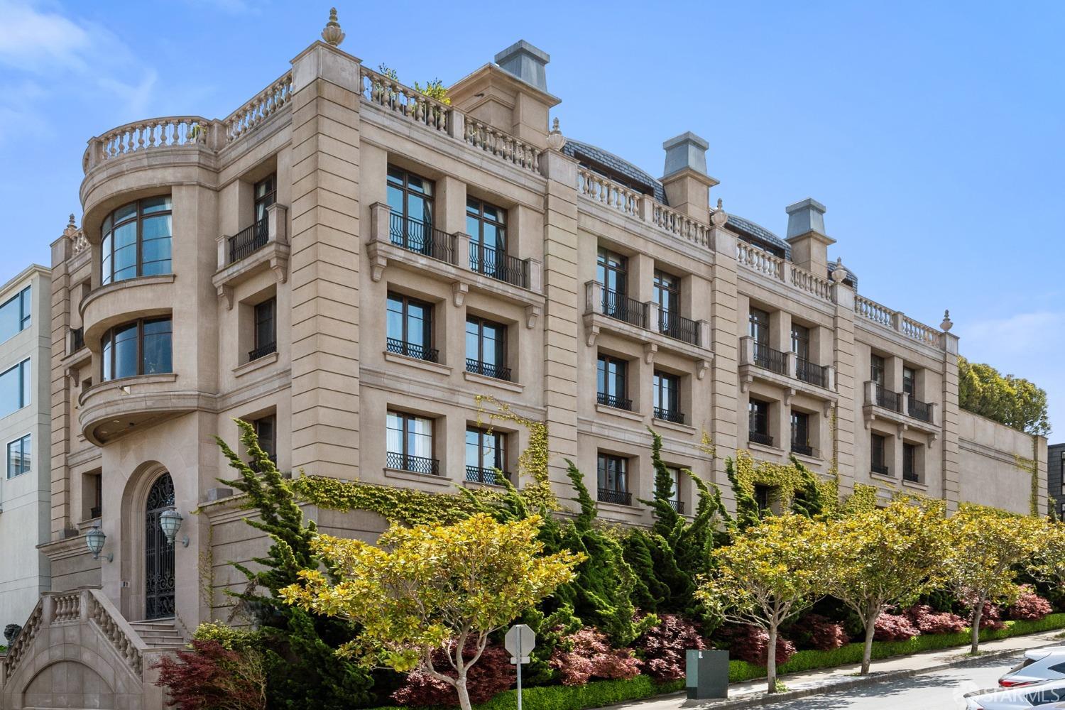2799 Broadway