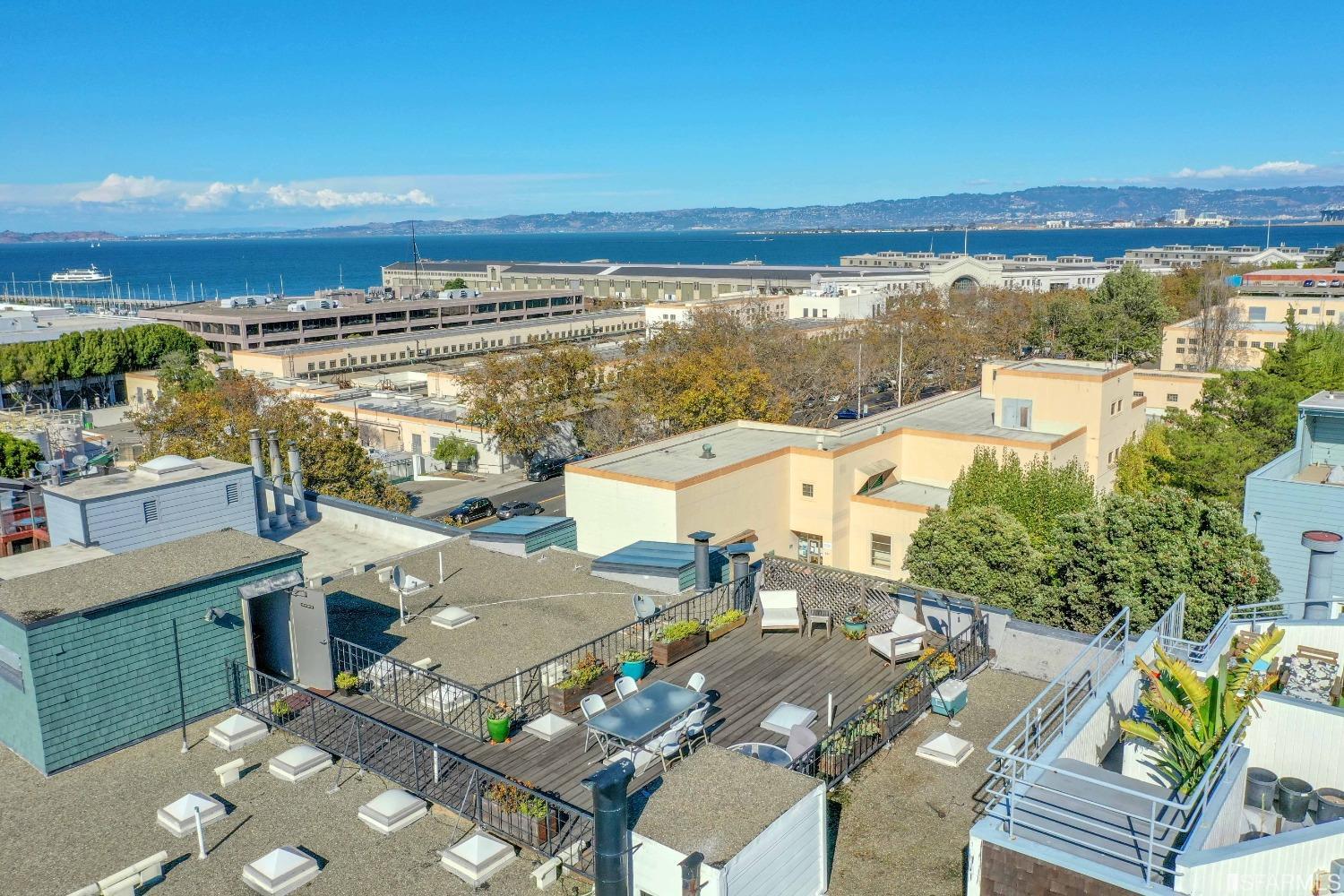 33 Midway Street Unit: 202