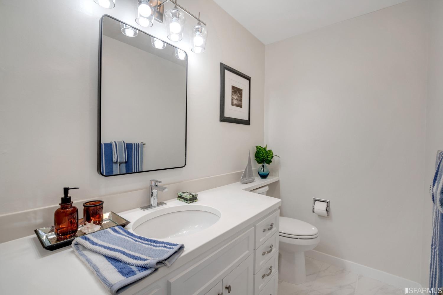 33 Midway Street Unit: 202