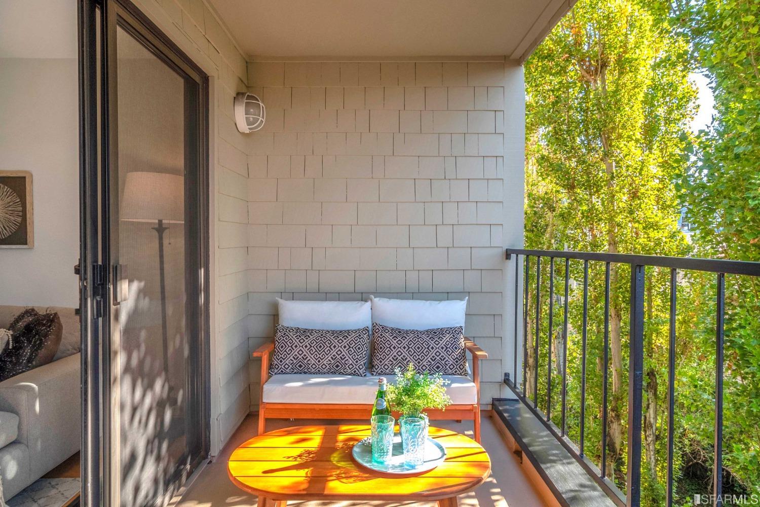 33 Midway Street Unit: 202