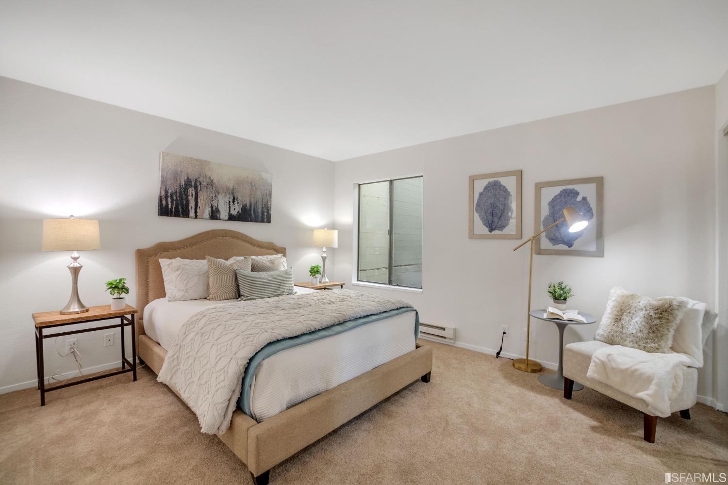 33 Midway Street Unit: 202