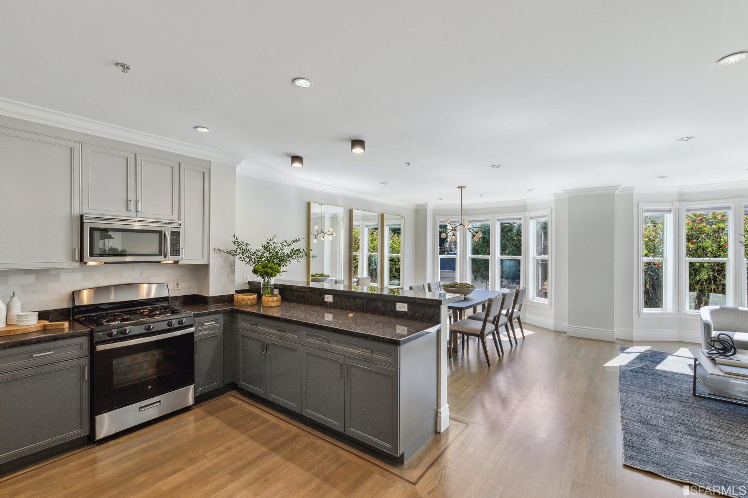 160 Hancock Street Unit: 2