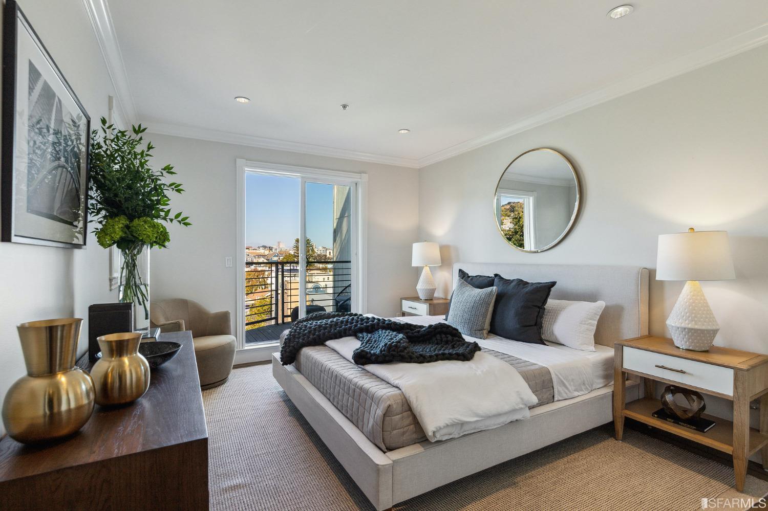 160 Hancock Street Unit: 2