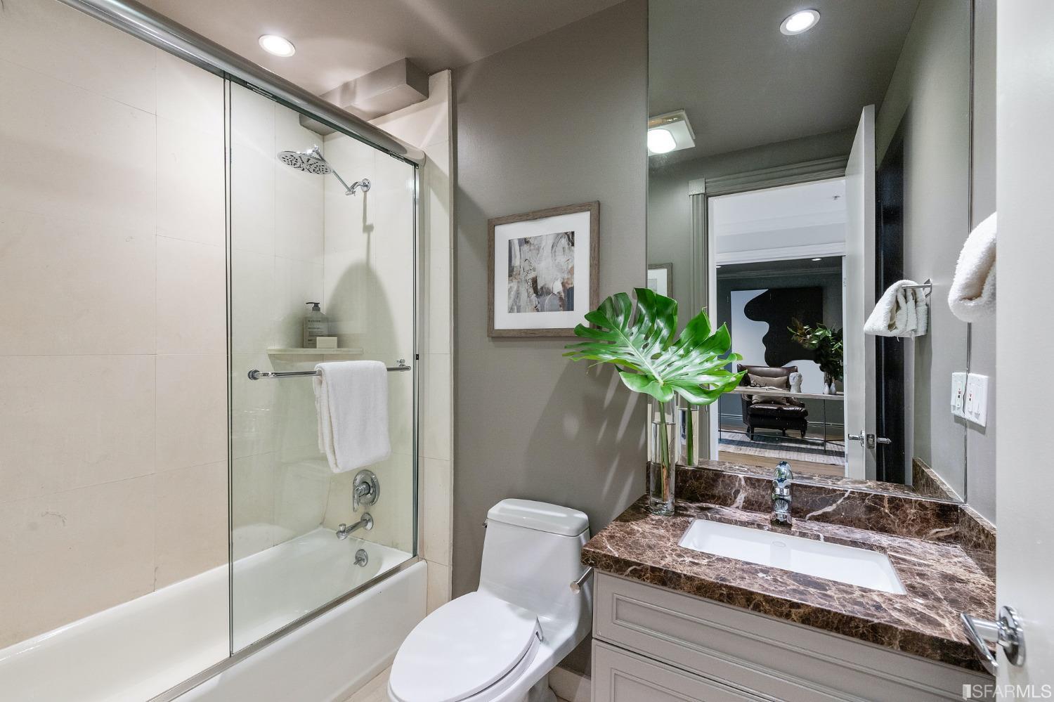 160 Hancock Street Unit: 2