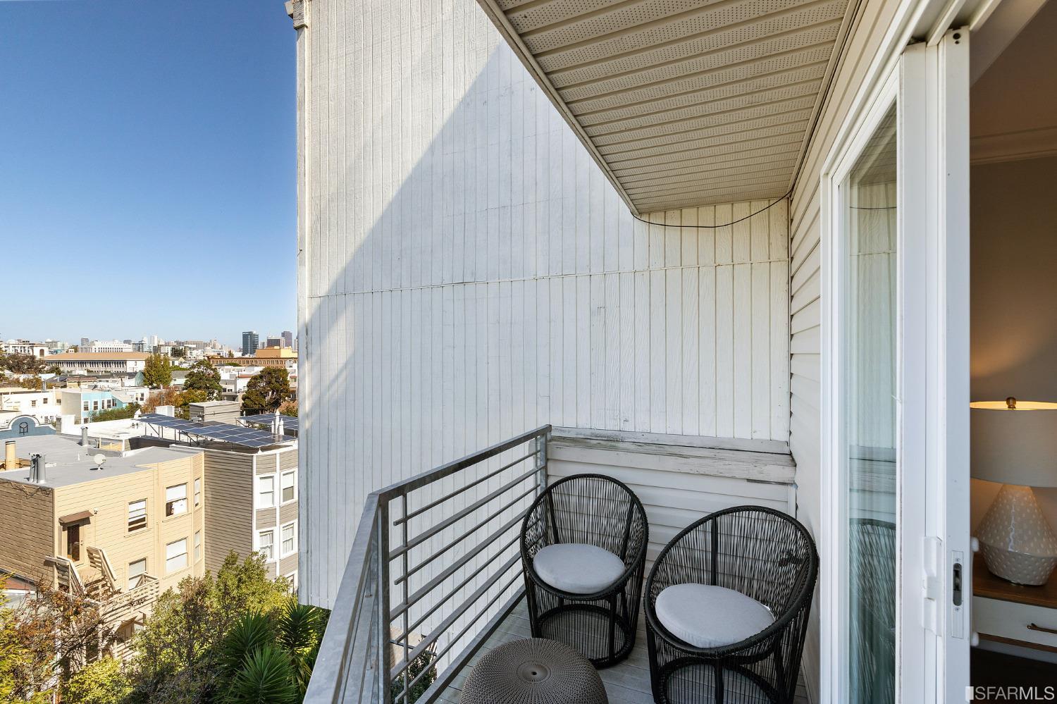 160 Hancock Street Unit: 2