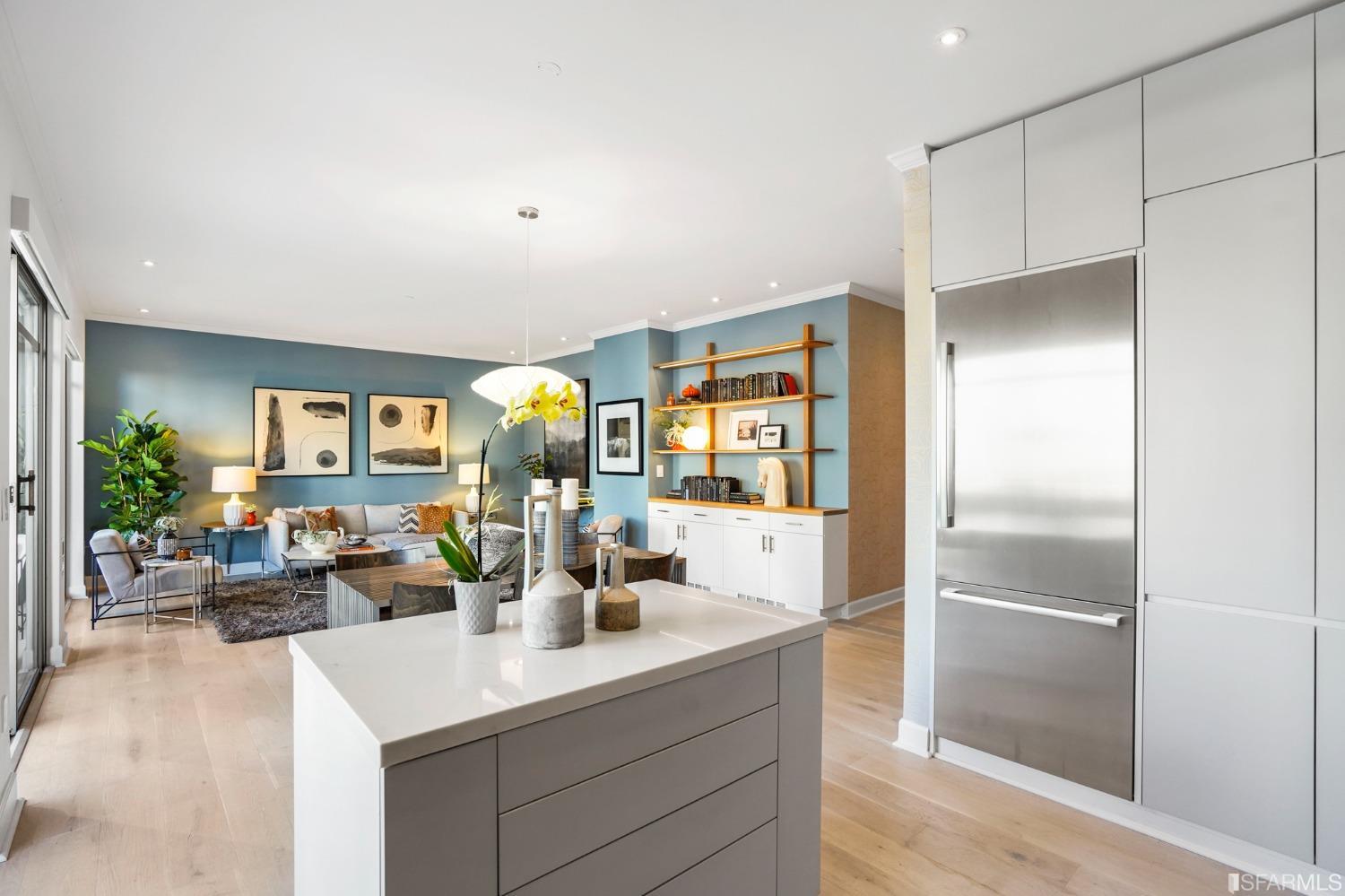 246 2nd Street Unit: 1501