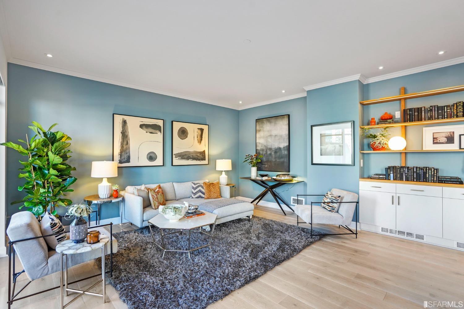 246 2nd Street Unit: 1501