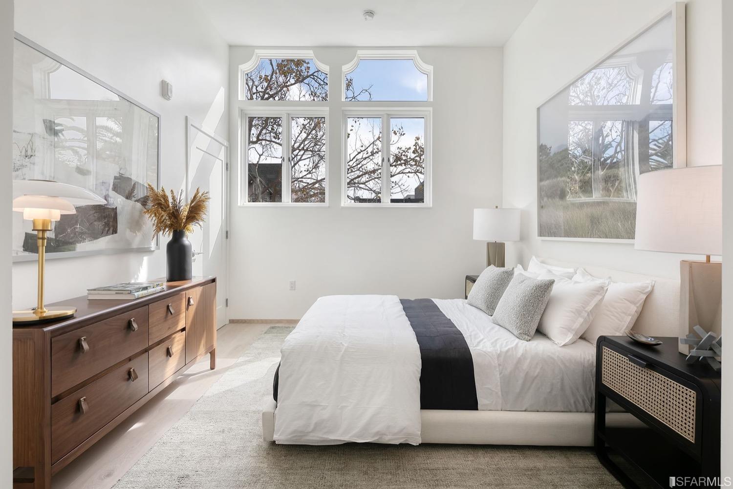 2238 Market Street Unit: 204