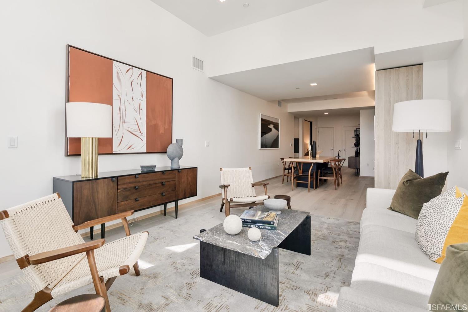 2238 Market Street Unit: 204