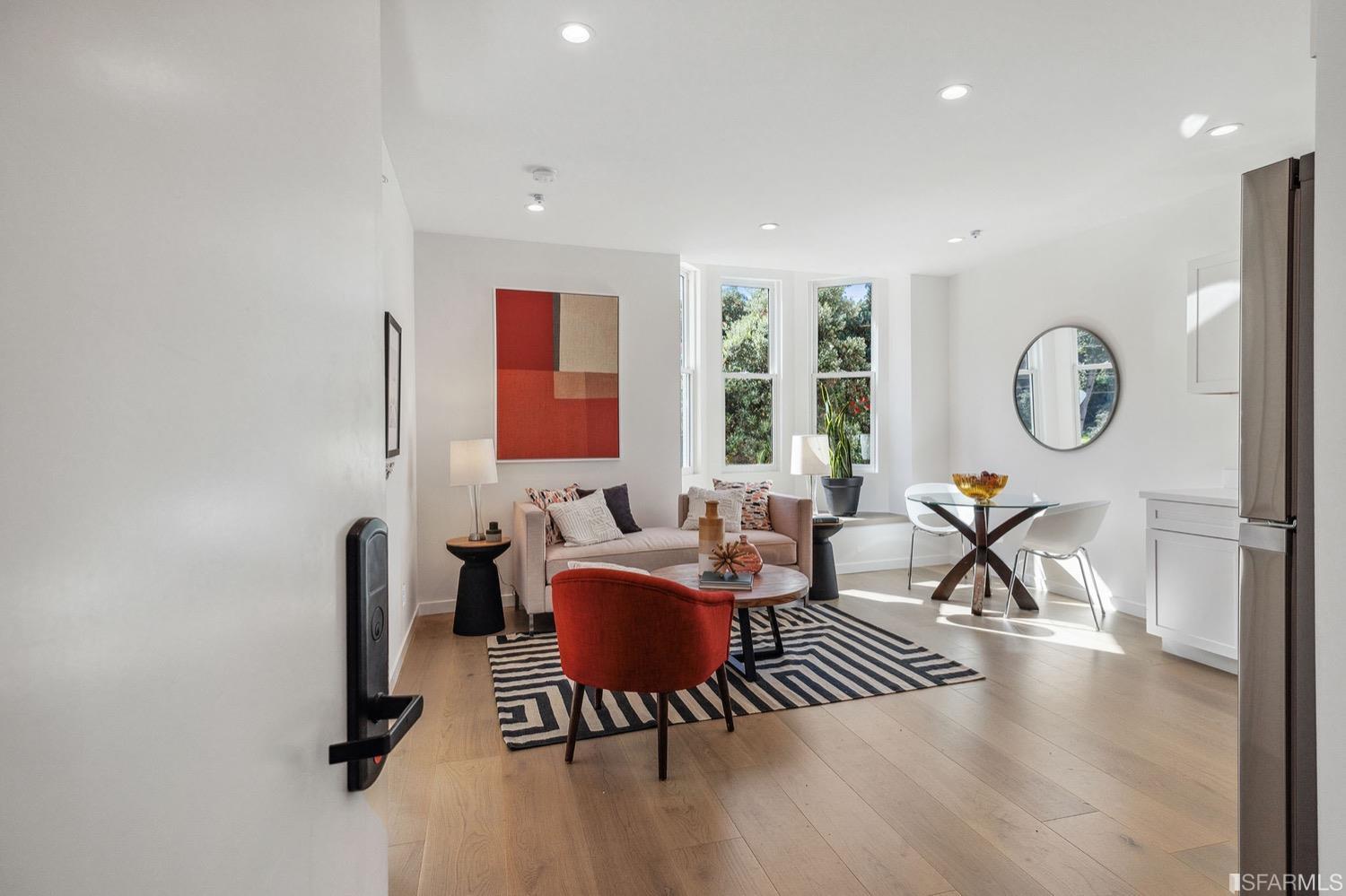 3036 Fulton Street Unit: 4