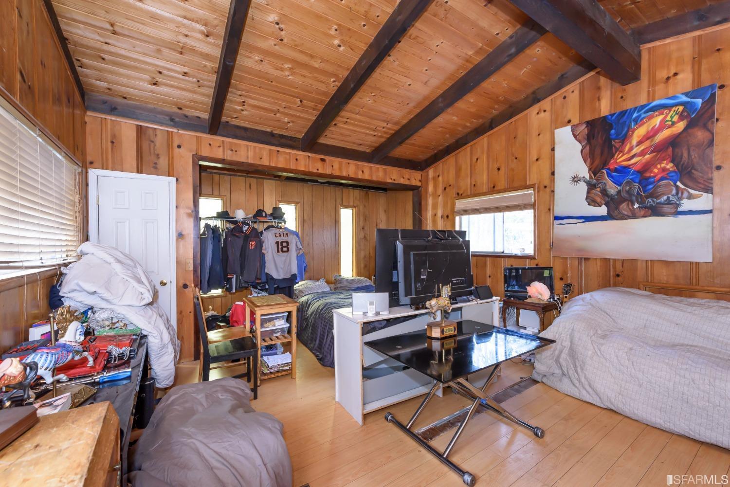 2805 Fleetwood Drive