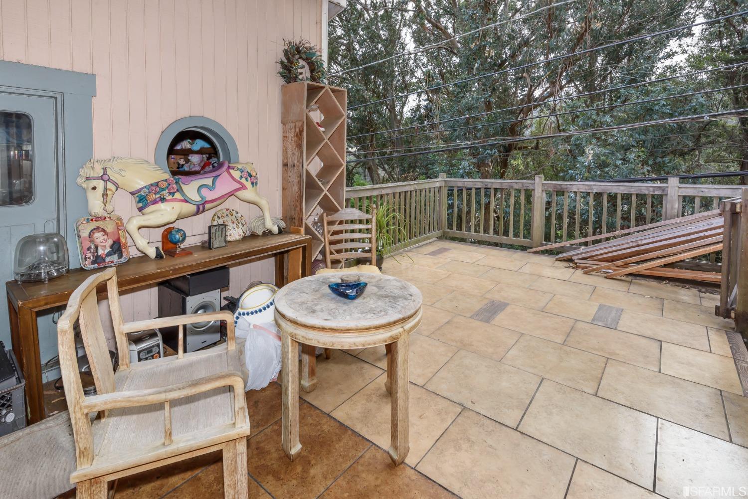 2805 Fleetwood Drive