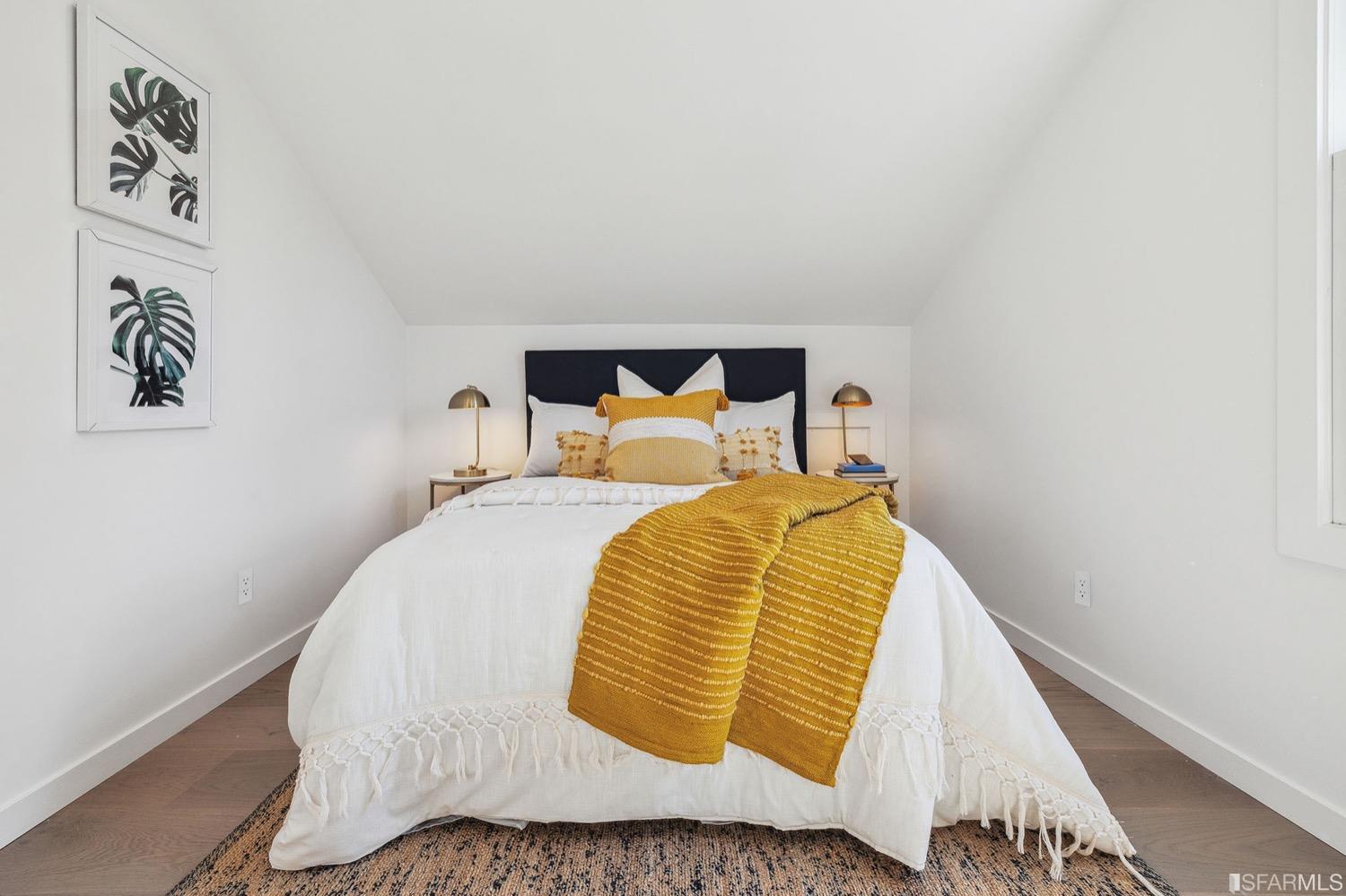 3036 Fulton Street Unit: 5