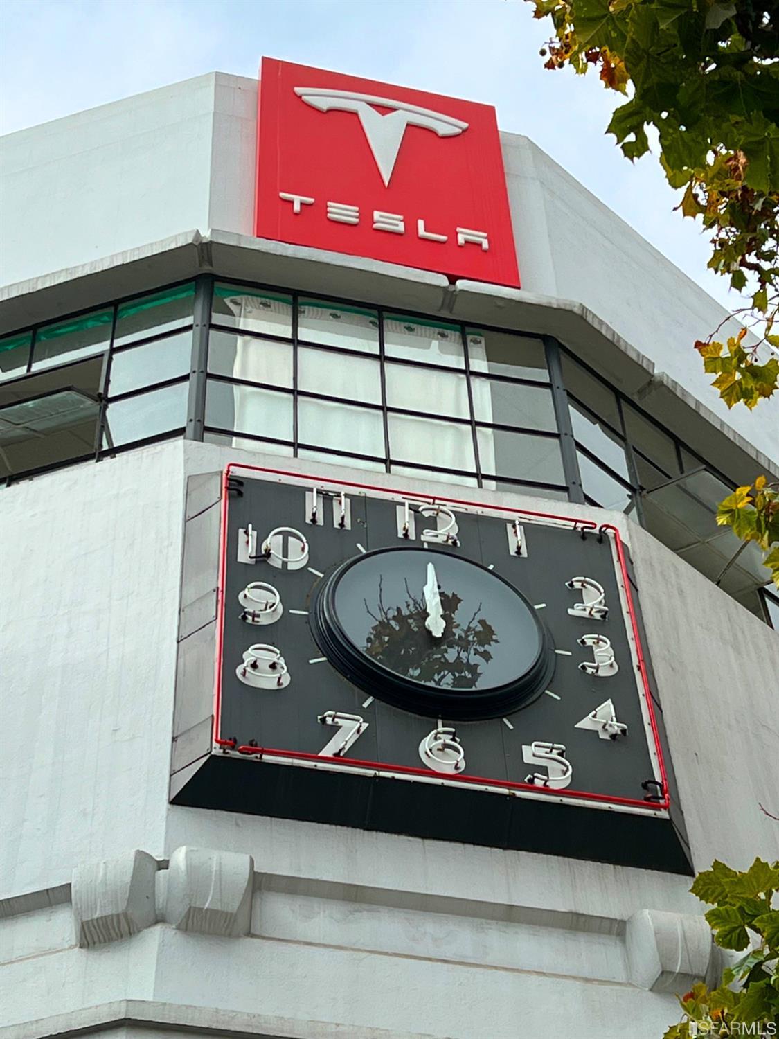 238 Olive Street Unit: 402