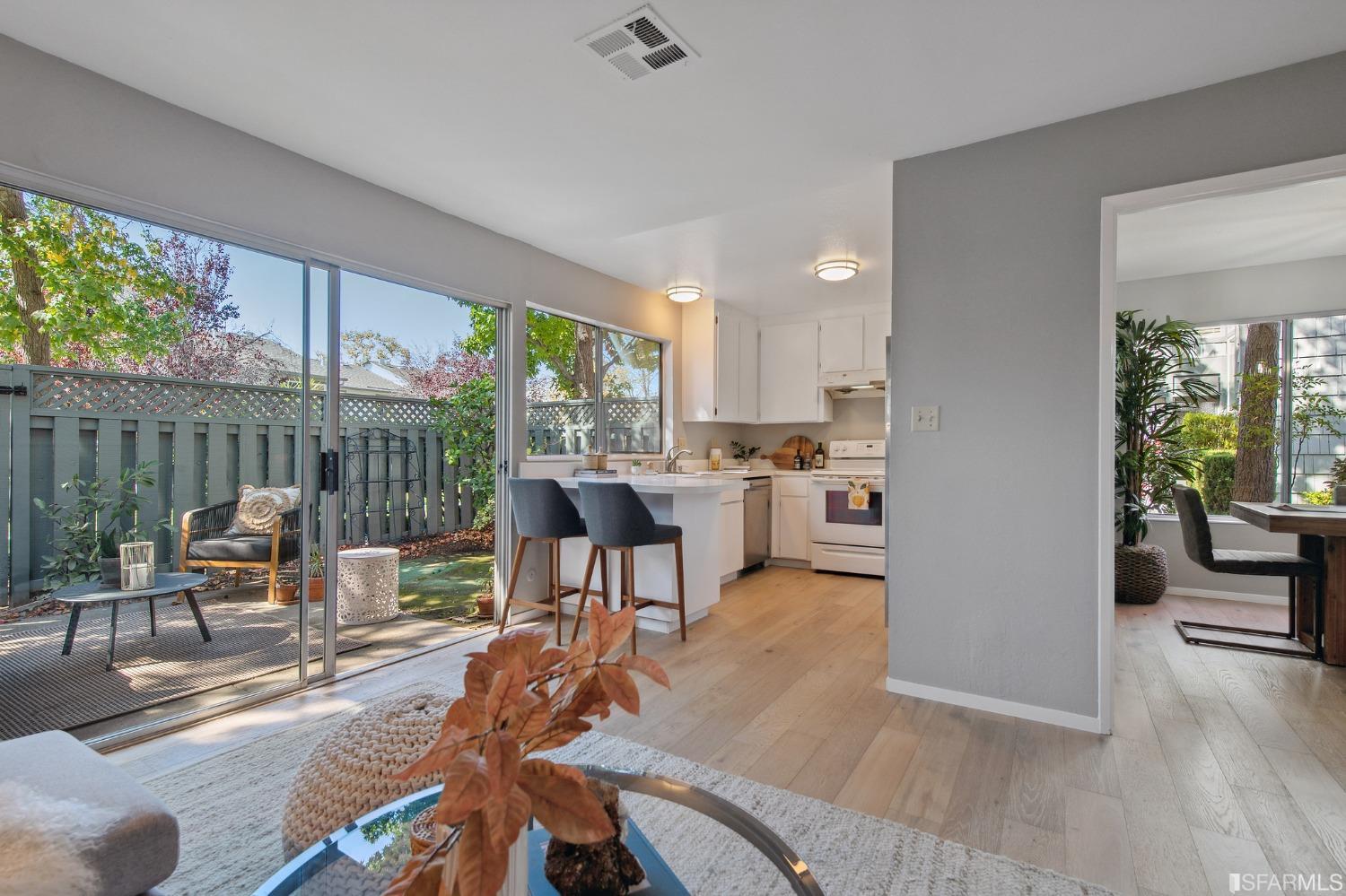 963 Vasco Da Gama Lane