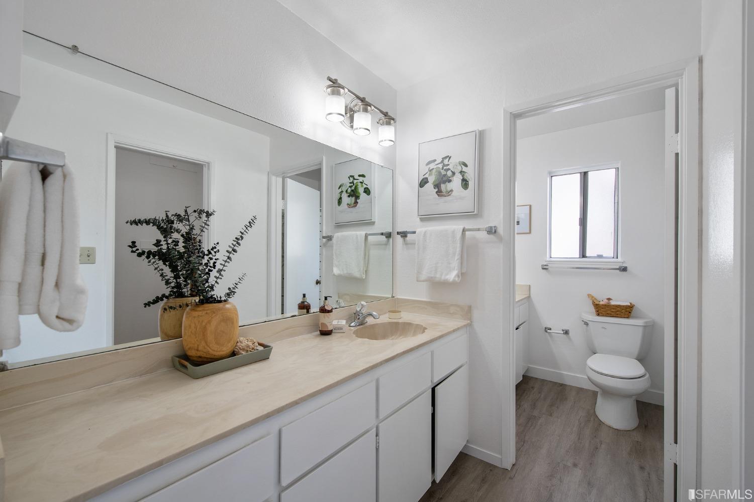 963 Vasco Da Gama Lane