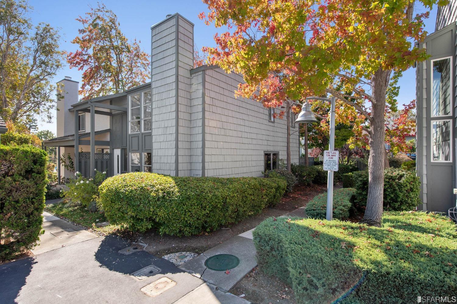 963 Vasco Da Gama Lane