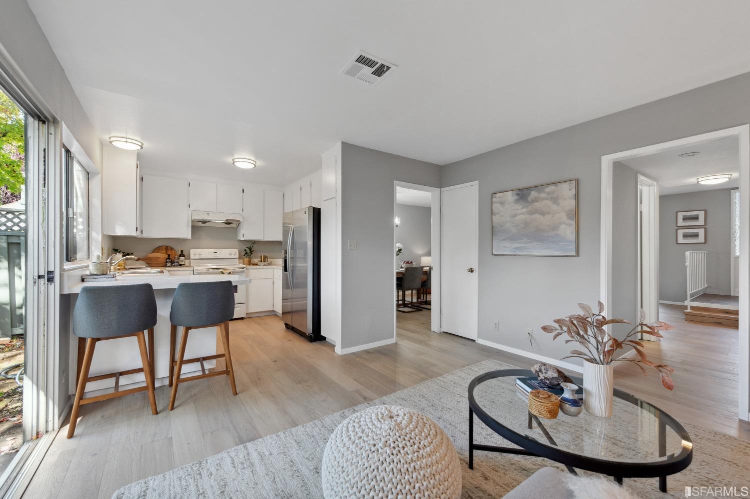 963 Vasco Da Gama Lane