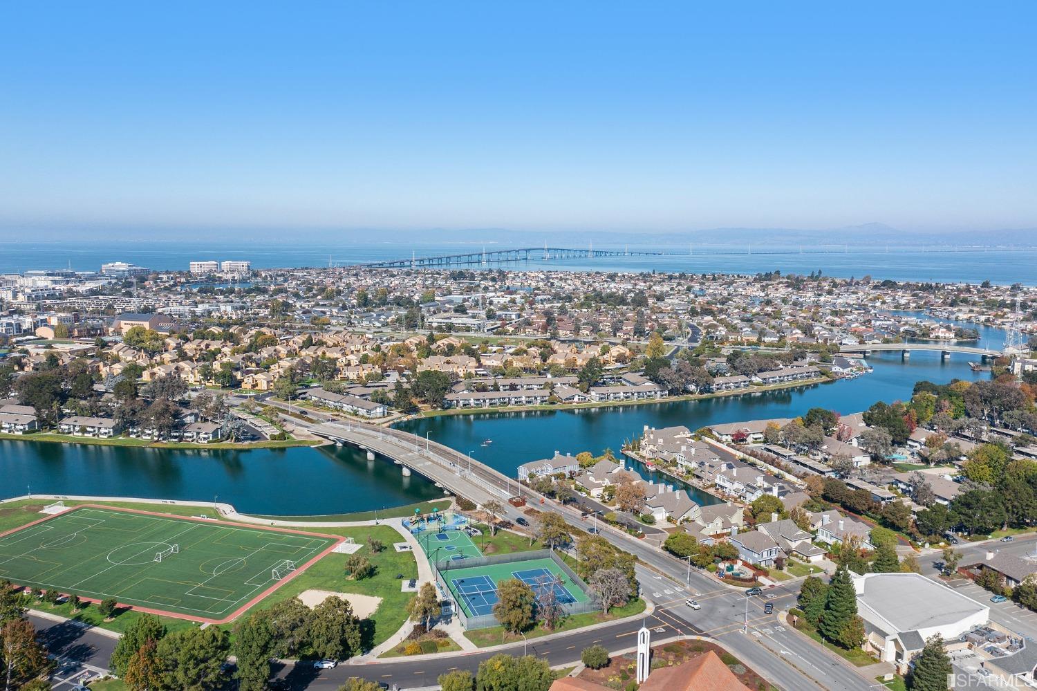 963 Vasco Da Gama Lane