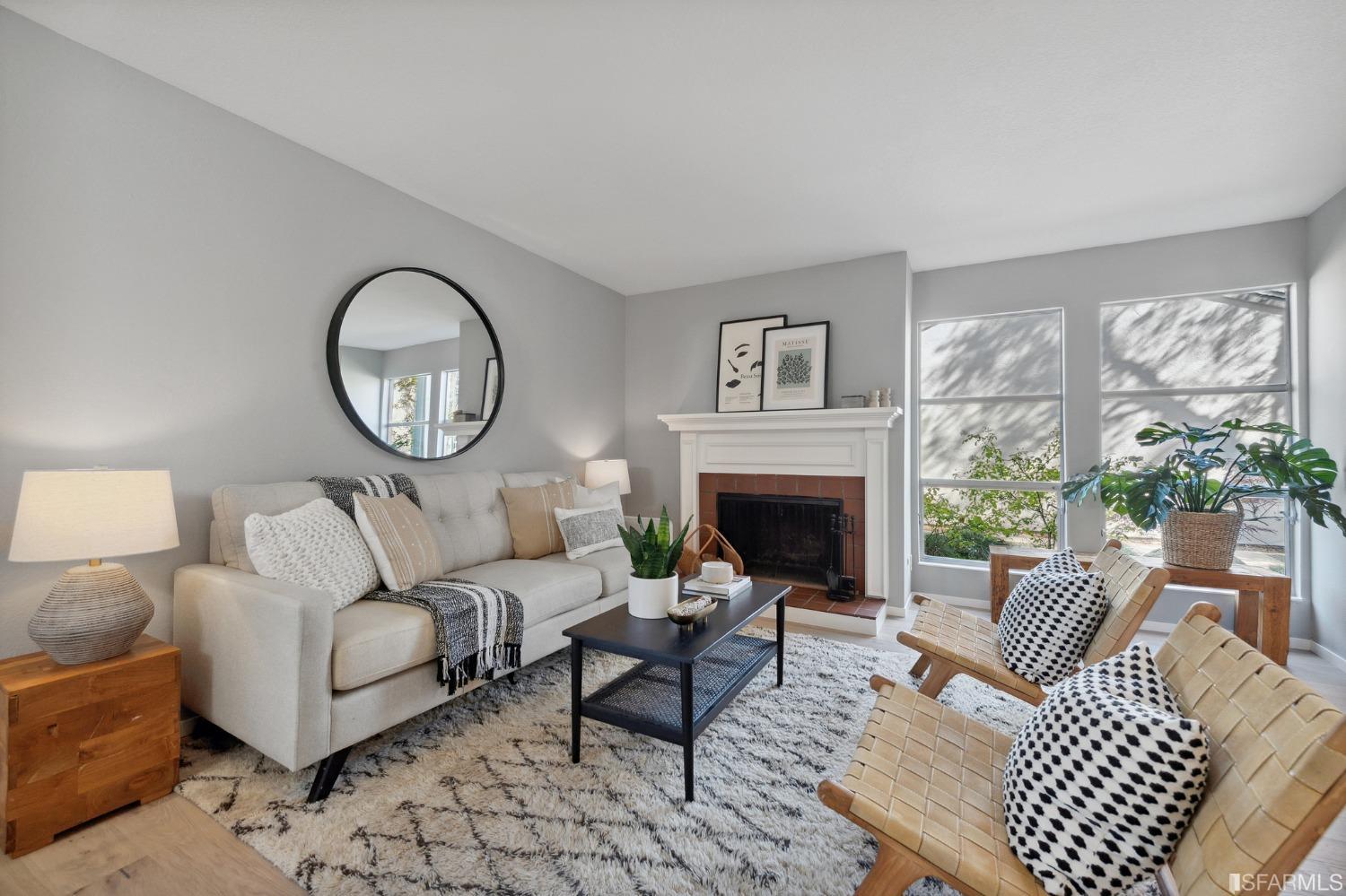 963 Vasco Da Gama Lane