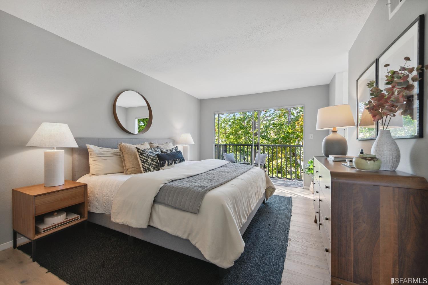 963 Vasco Da Gama Lane