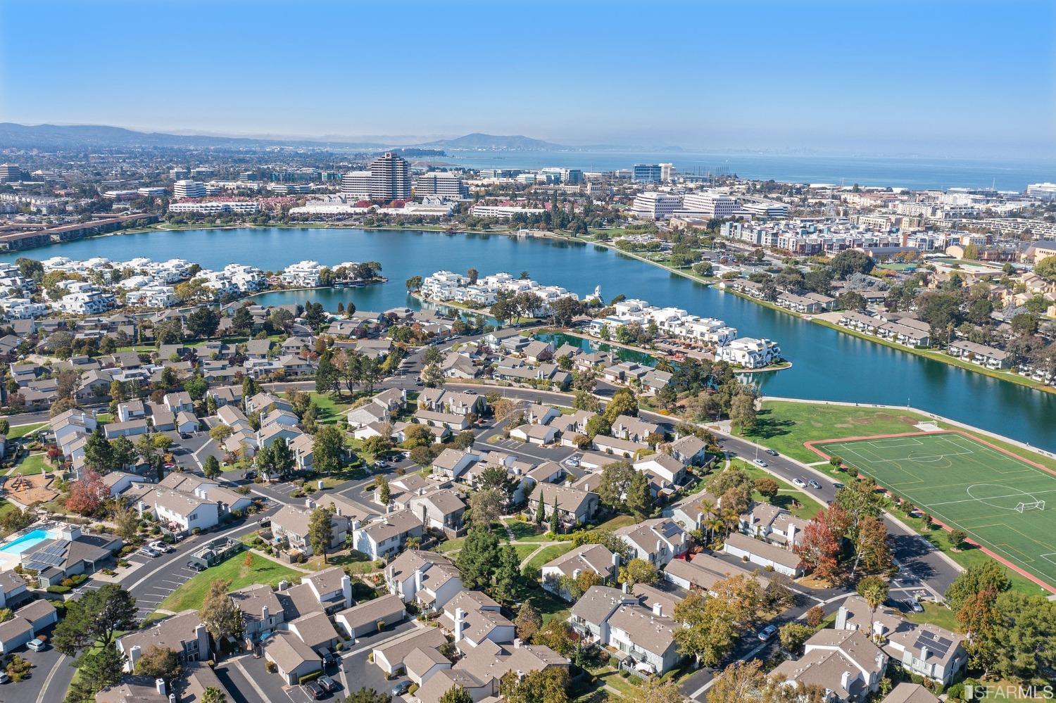 963 Vasco Da Gama Lane