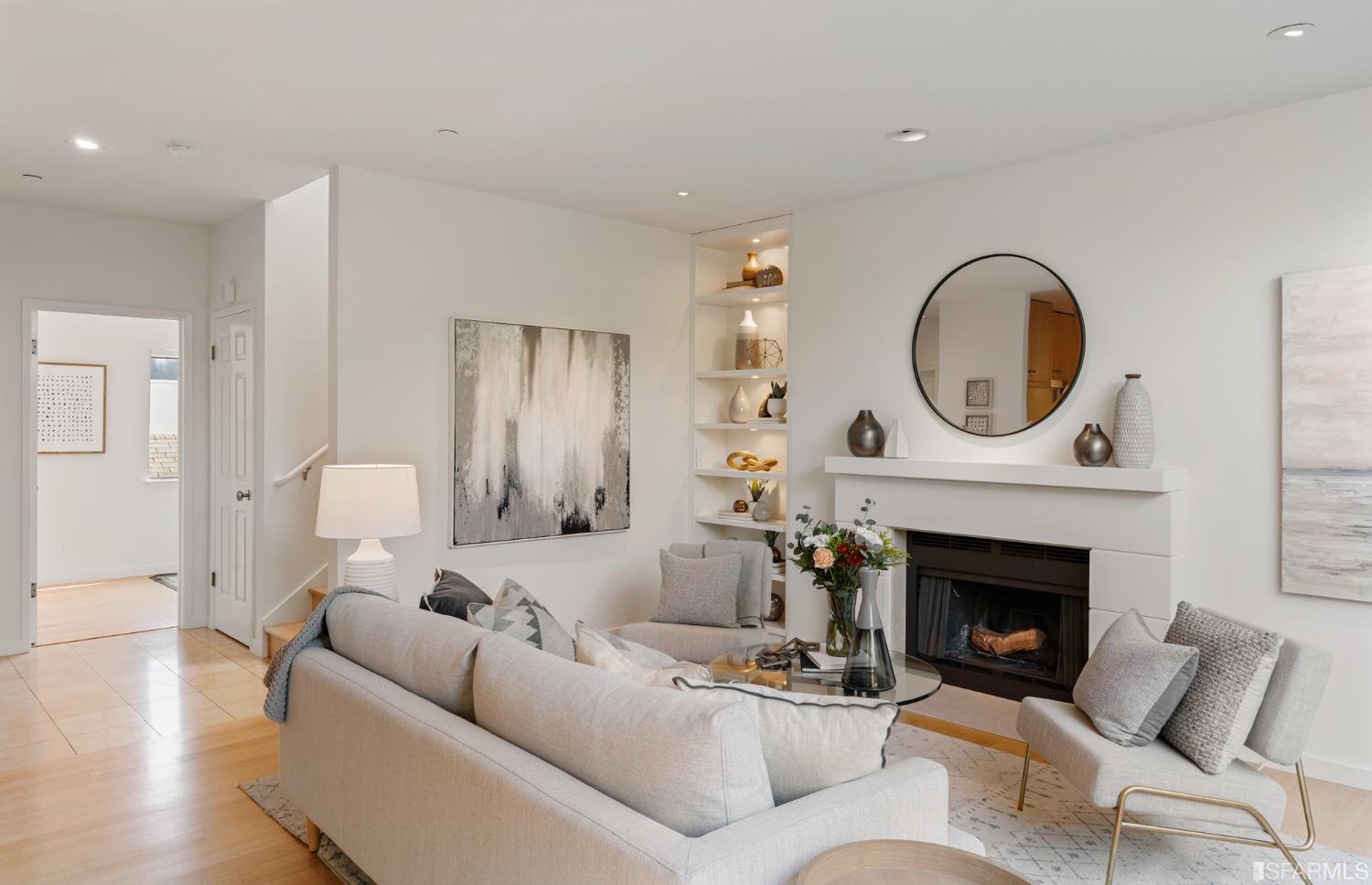 1980 Sutter Street Unit: 304