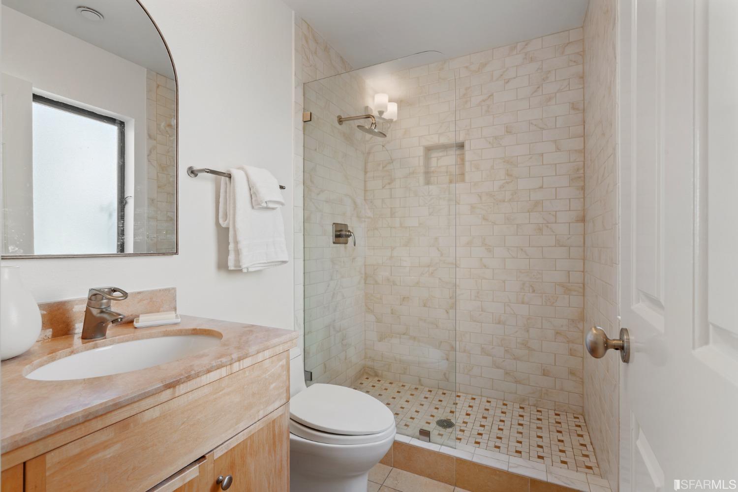 1980 Sutter Street Unit: 304