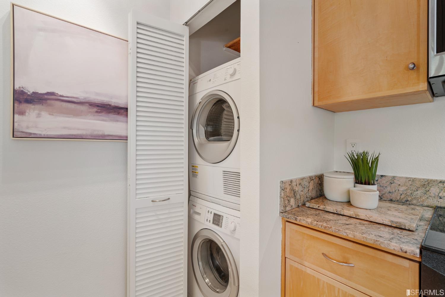 1980 Sutter Street Unit: 304