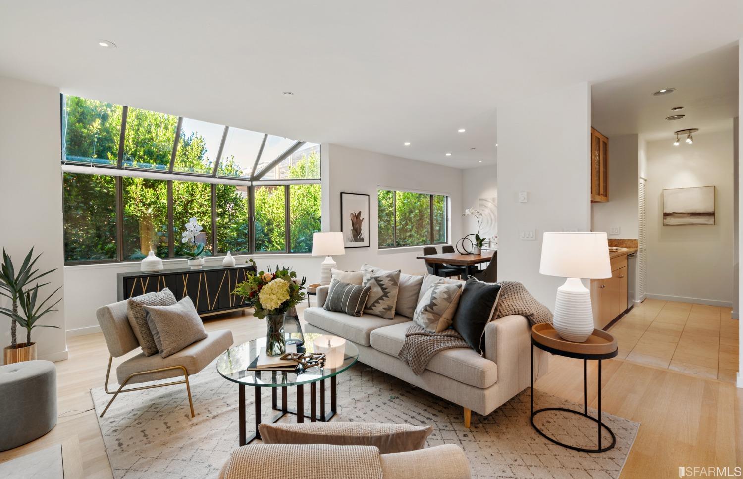 1980 Sutter Street Unit: 304